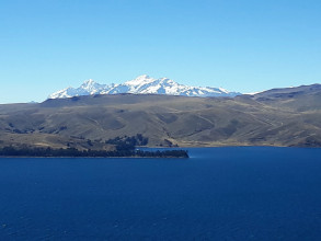 le lac Titicaca, à 3800 mètres d'altitude.